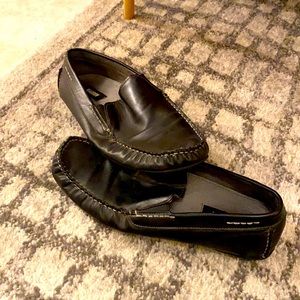 Size 11 Madden slip-on leather loafers, navy, gently used